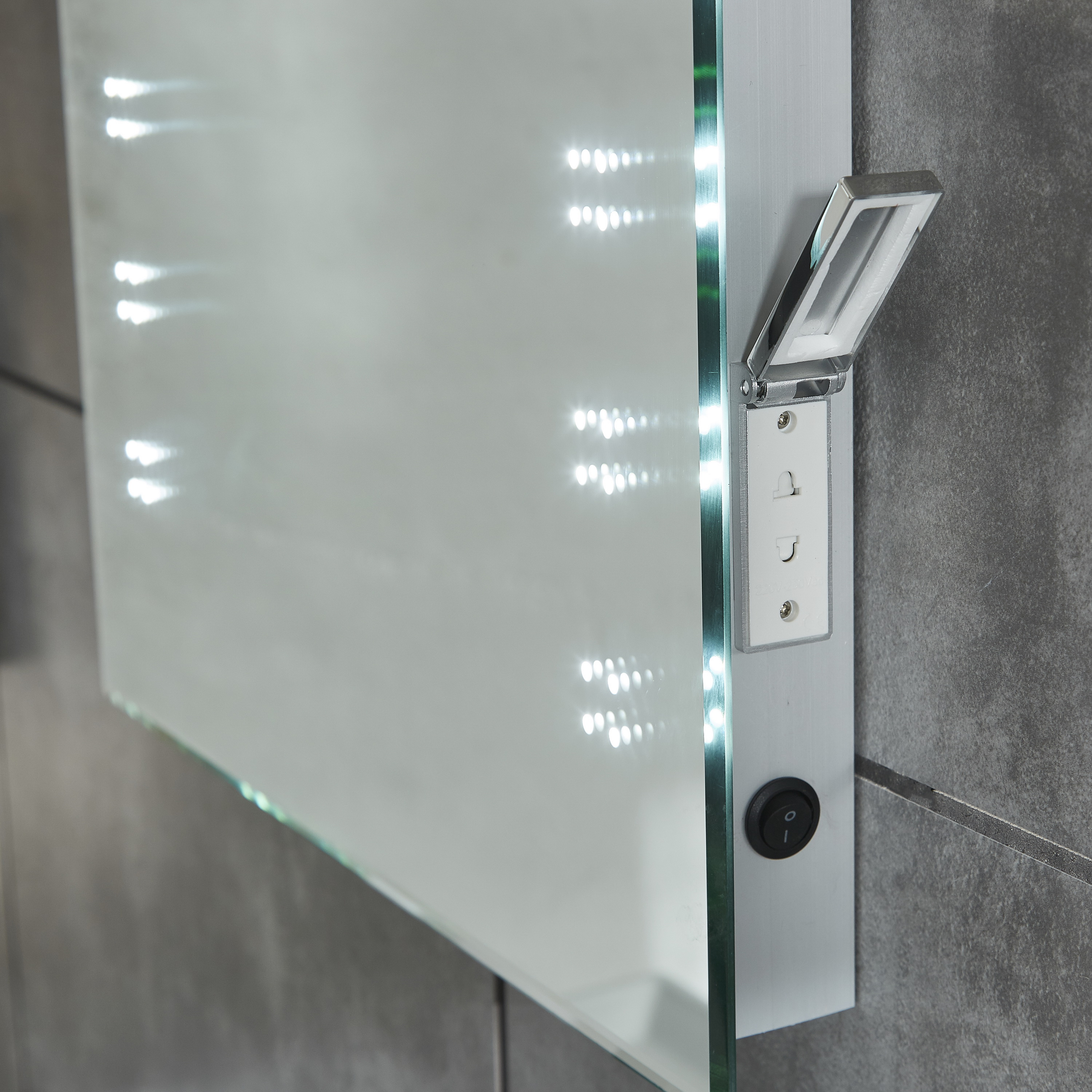 CE IP44 New Style 2 Sides Frame Illuminated LED Bathroom Mirror with Shaver Socket