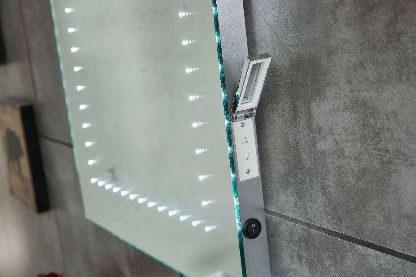 CE IP44 New Style 4 Sides Frame Illuminated LED Bathroom Mirror with Shaver Socket